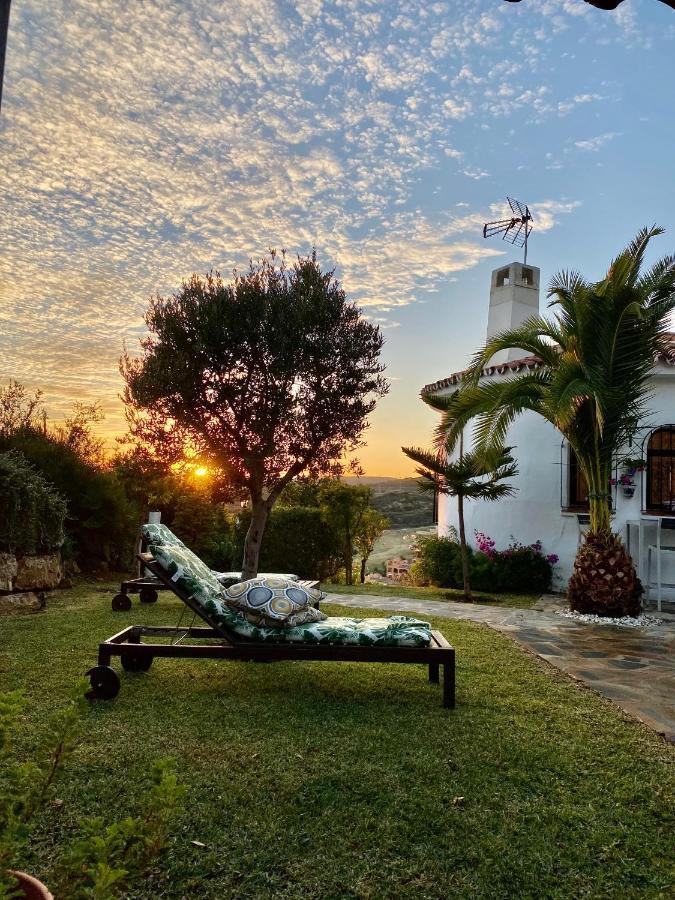 Villa Hesla Estepona Exterior foto