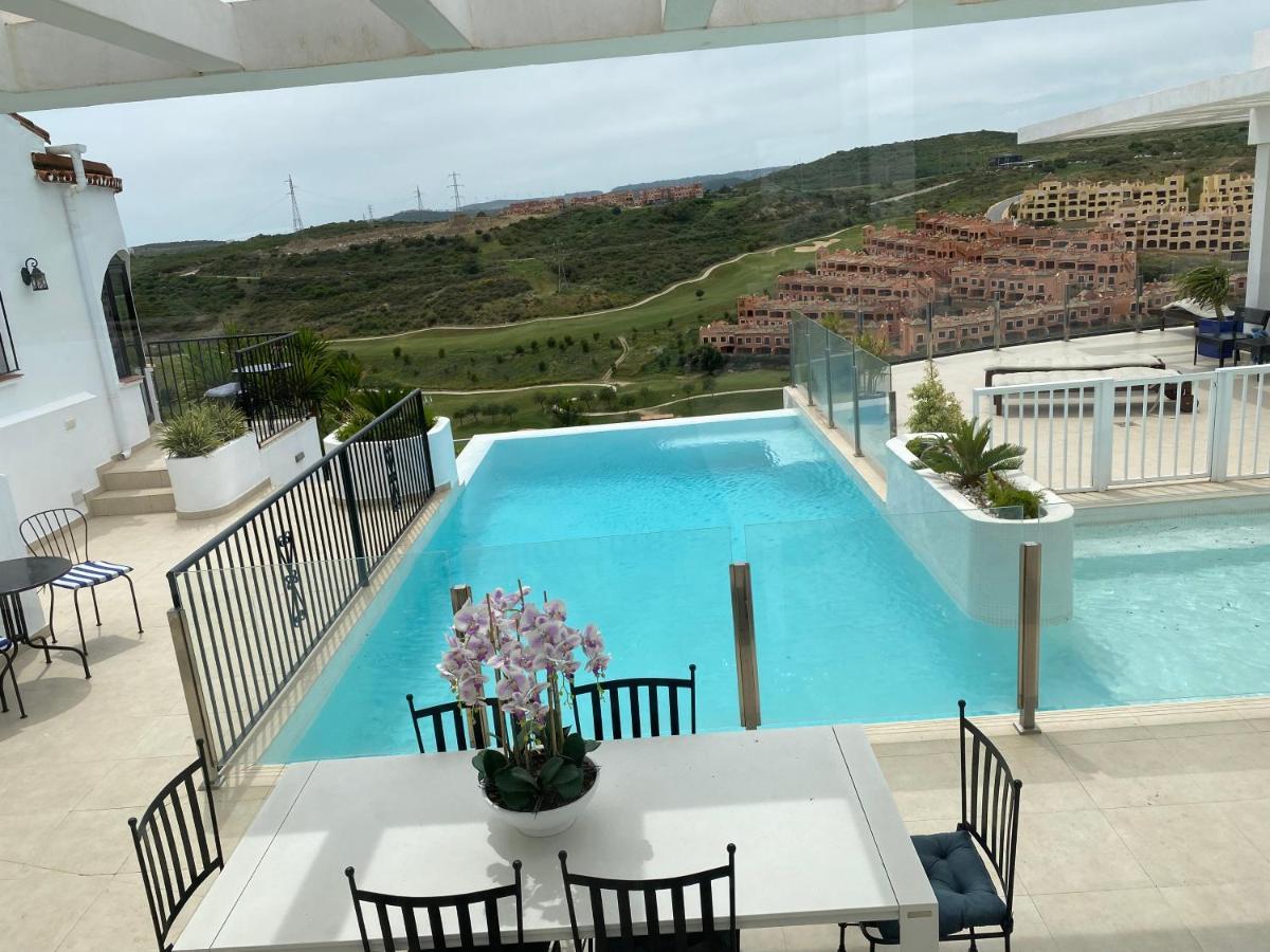 Villa Hesla Estepona Exterior foto